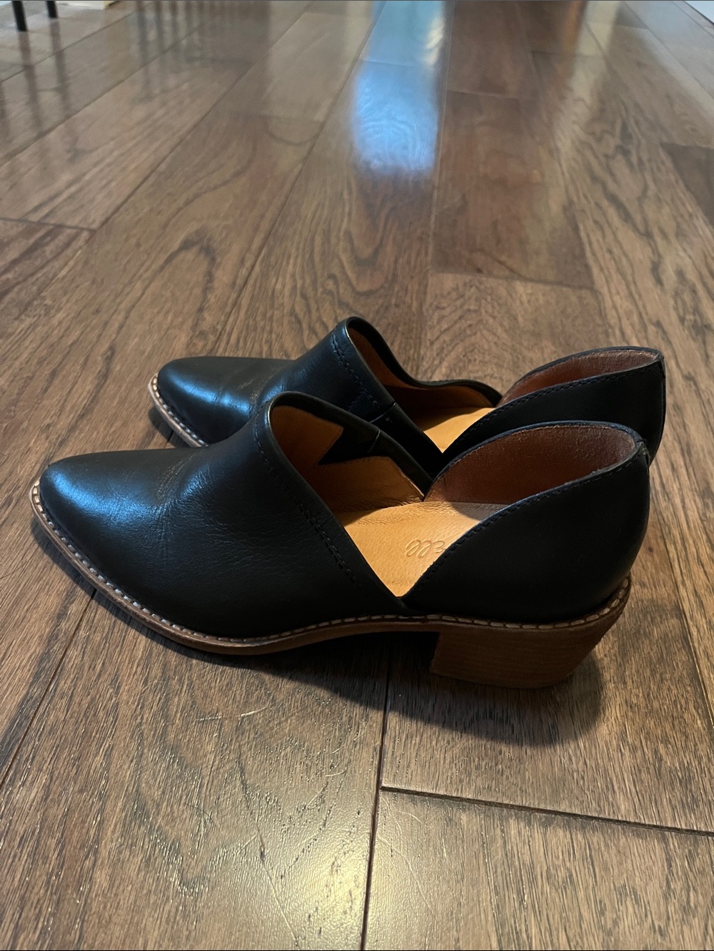 Madewell Black Leather V-Cut Low Heel Mules